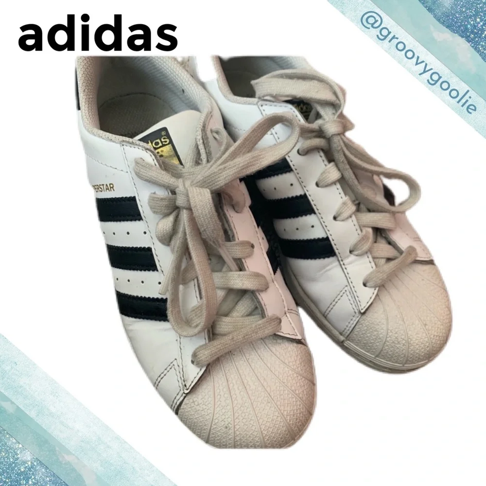 Adidas Superstar size 7.5